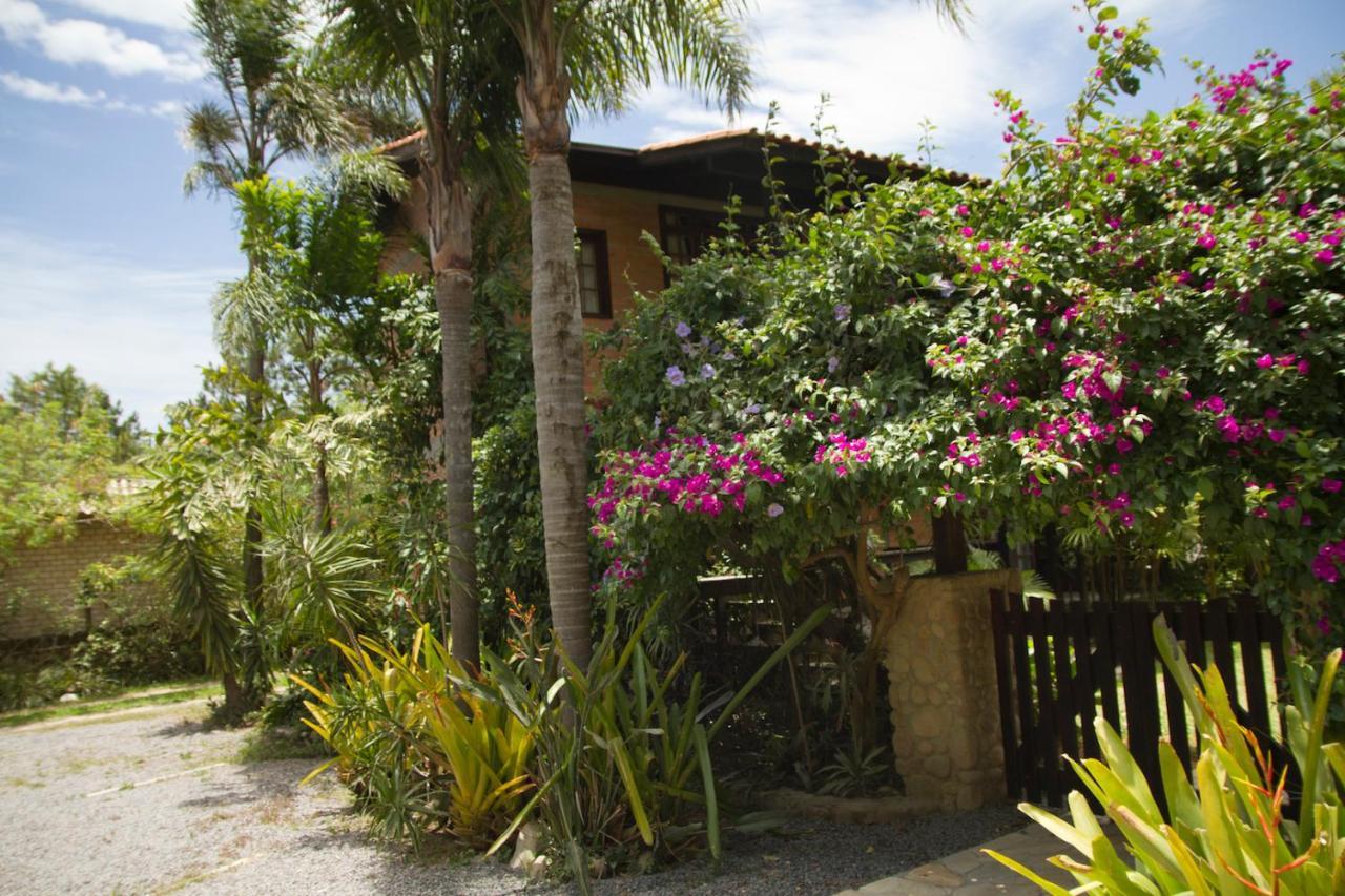 Pousada Alem Do Jardim Praia do Rosa Ngoại thất bức ảnh