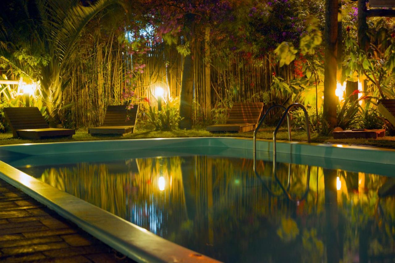 Pousada Alem Do Jardim Praia do Rosa Ngoại thất bức ảnh